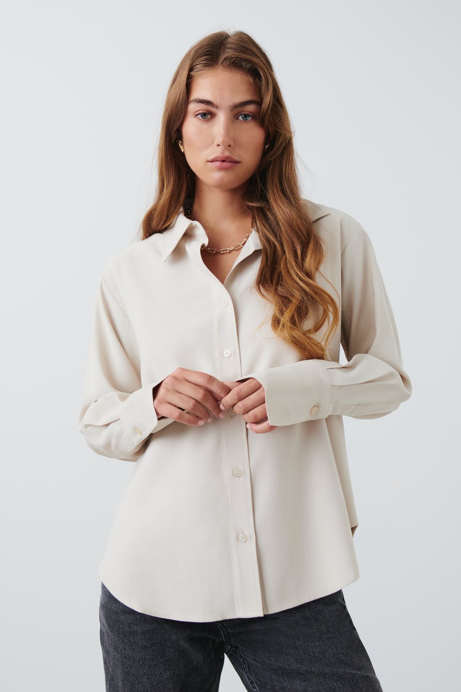Relaxed viscose shirt