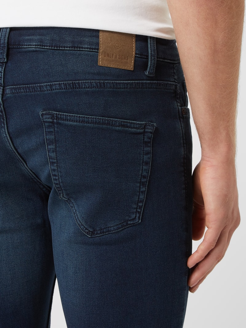 Slim Fit Jeans mit Stretch-Anteil in jeans