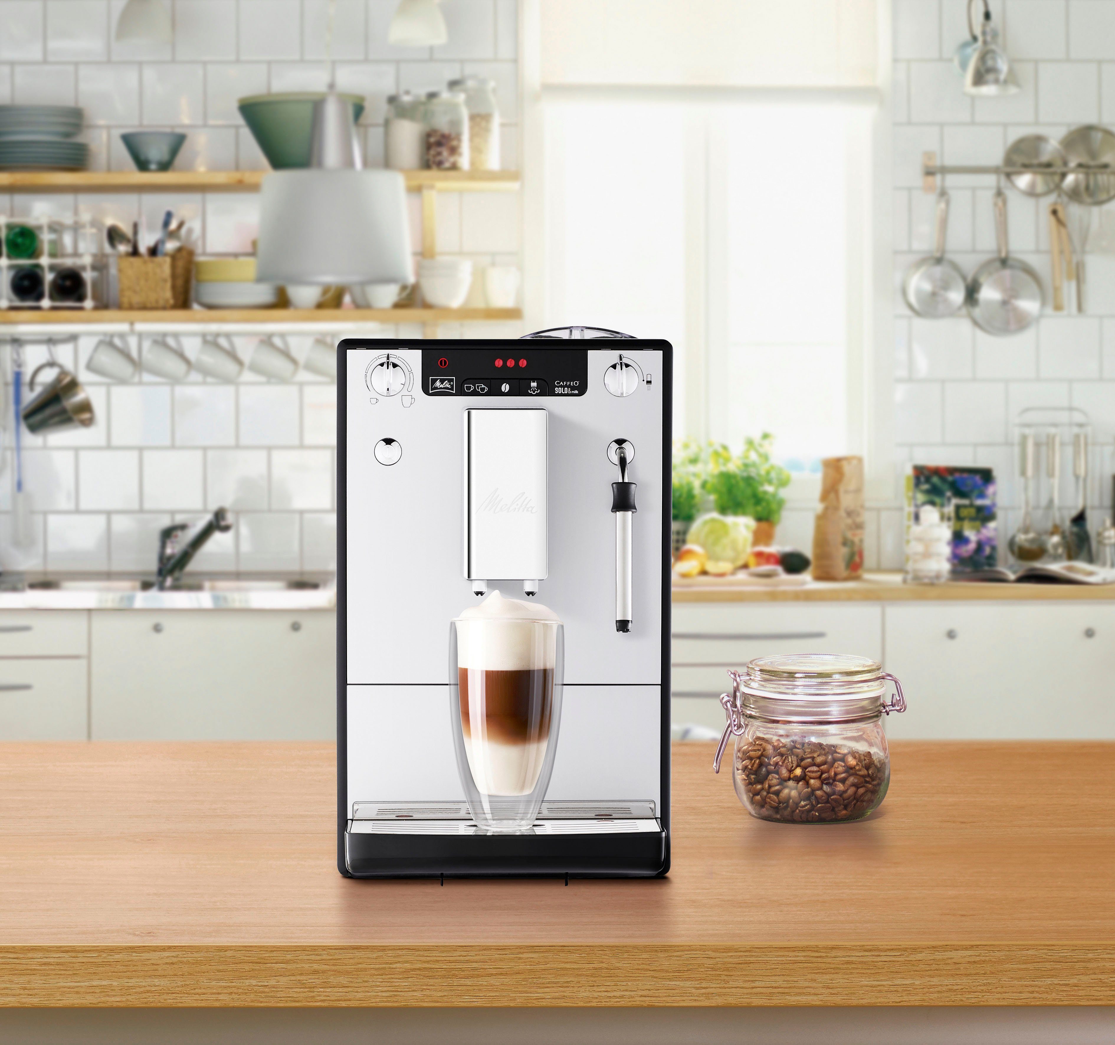 Melitta Kaffeevollautomat Solo® & Milk E953-202, silber/schwarz, Café crème & Espresso per One Touch, Düse für Milchschaum