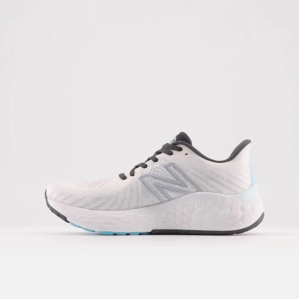 New Balance Fresh Foam X Vongo v5 WVNGOCW5 / weiss