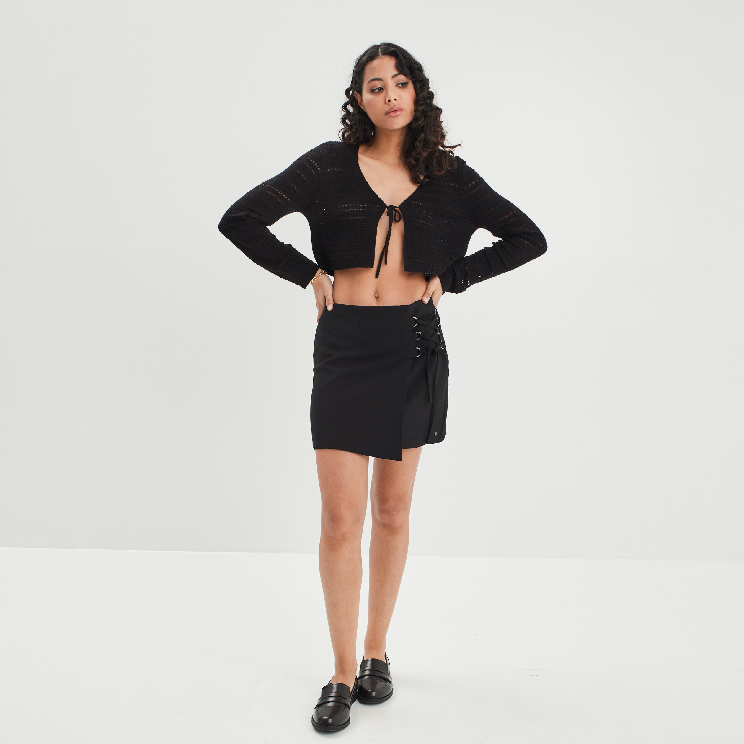Gilet cropped ajouré manches longues noir femme | La Halle