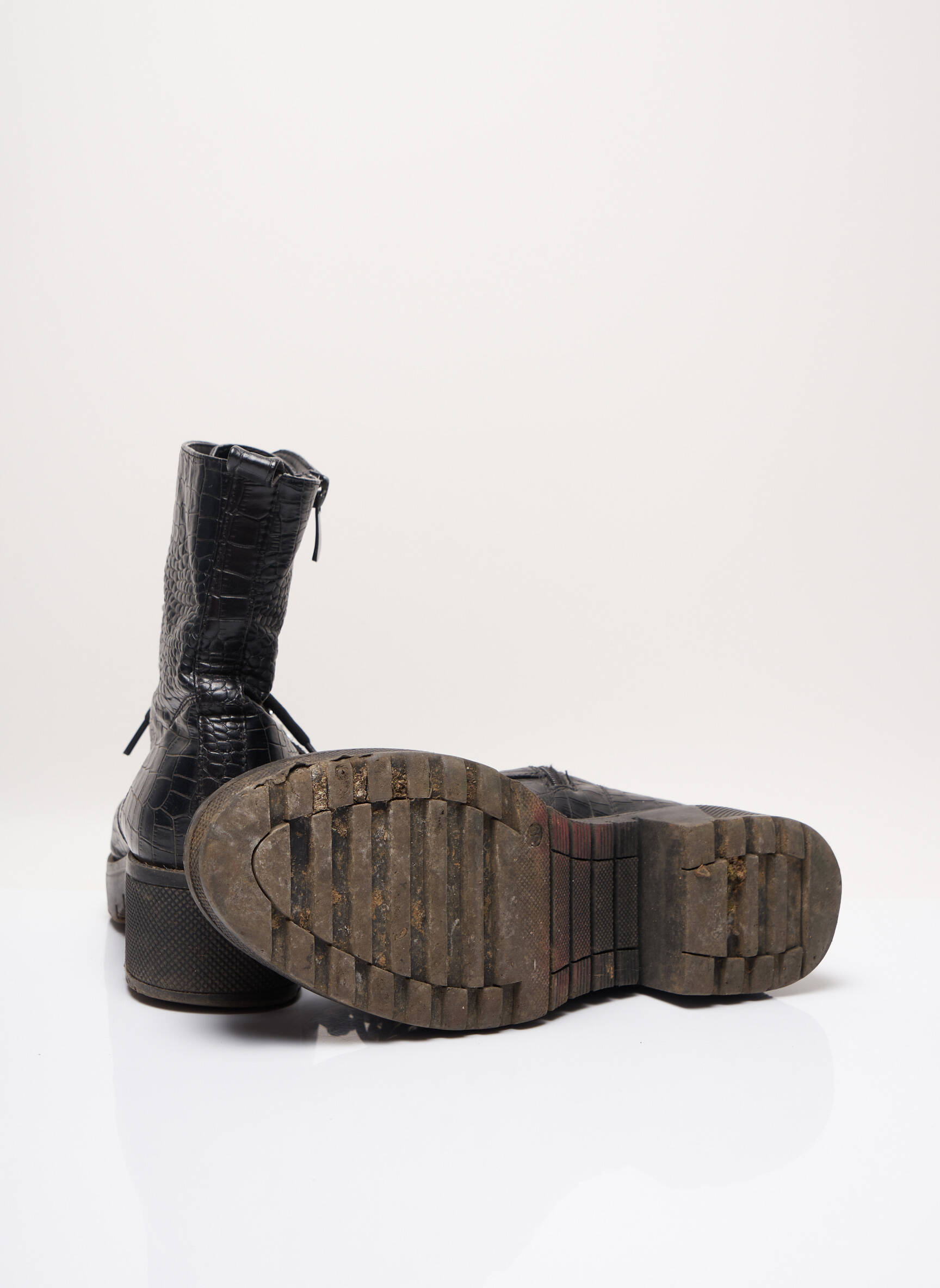Sans Marque Bottines Femme couleur noir
