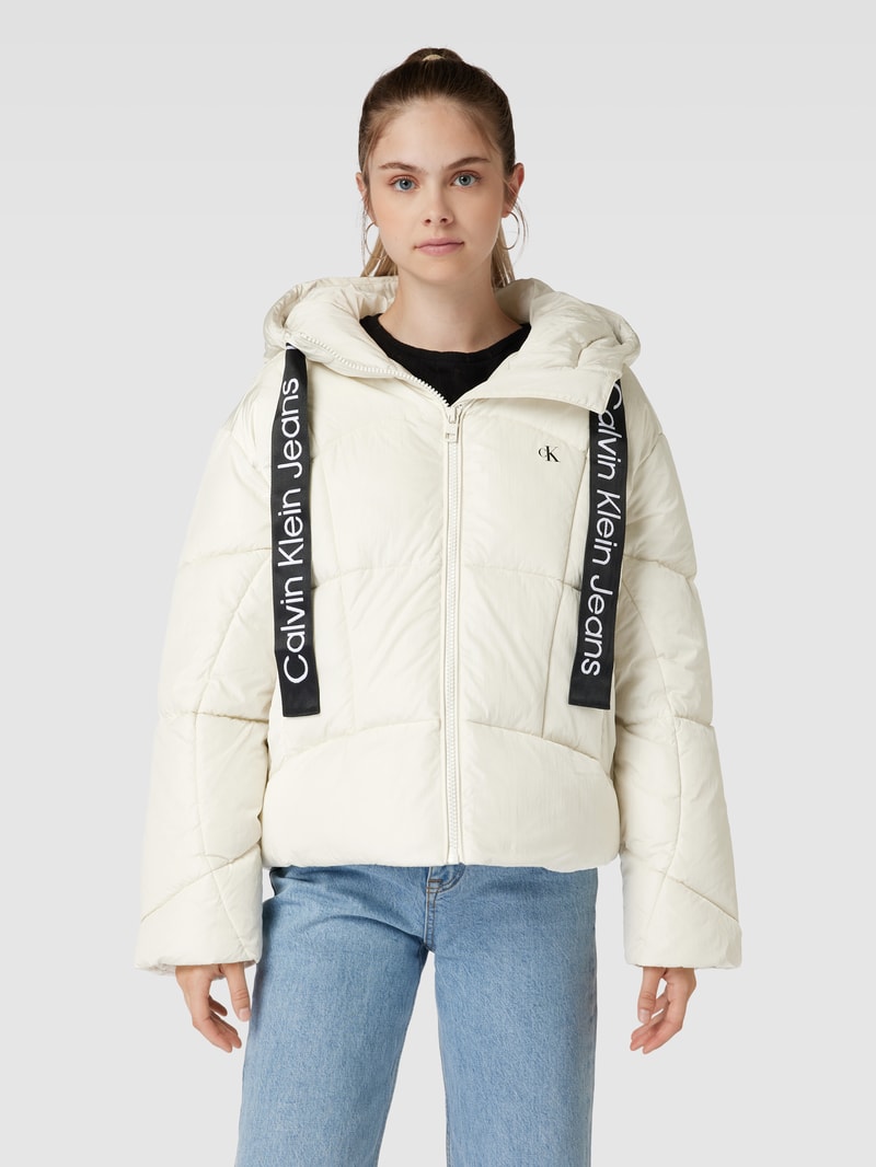 Steppjacke mit Label-Details in offwhite
