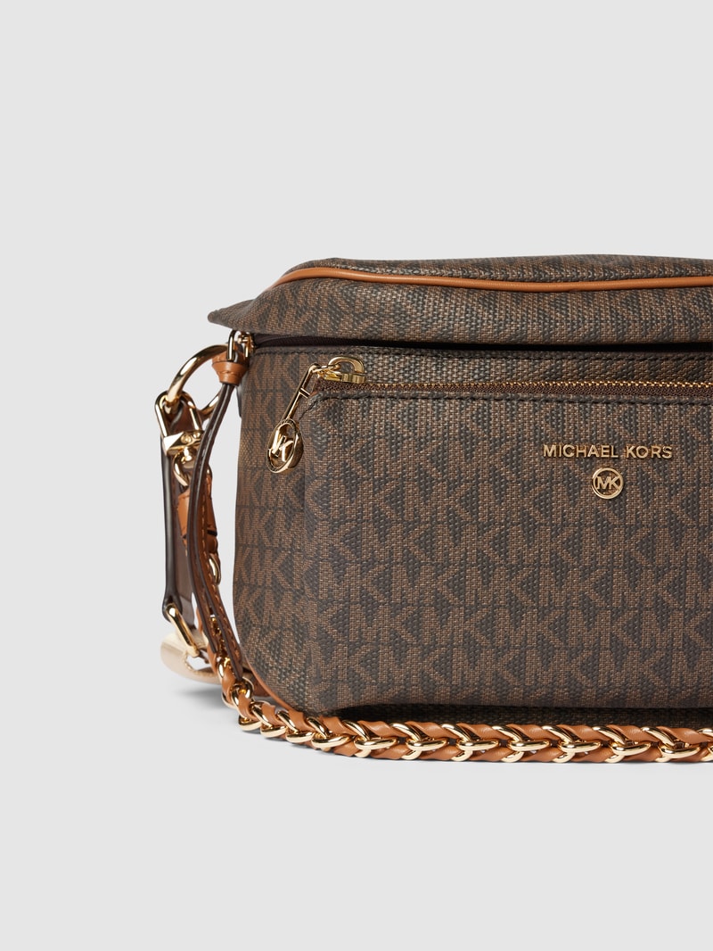 Crossbody Bag mit Label-Applikation Modell 'SLATER' in mittelbraun