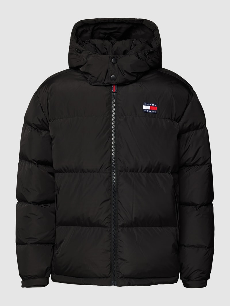 Steppjacke mit Label-Patch Modell 'ALASKA' in schwarz
