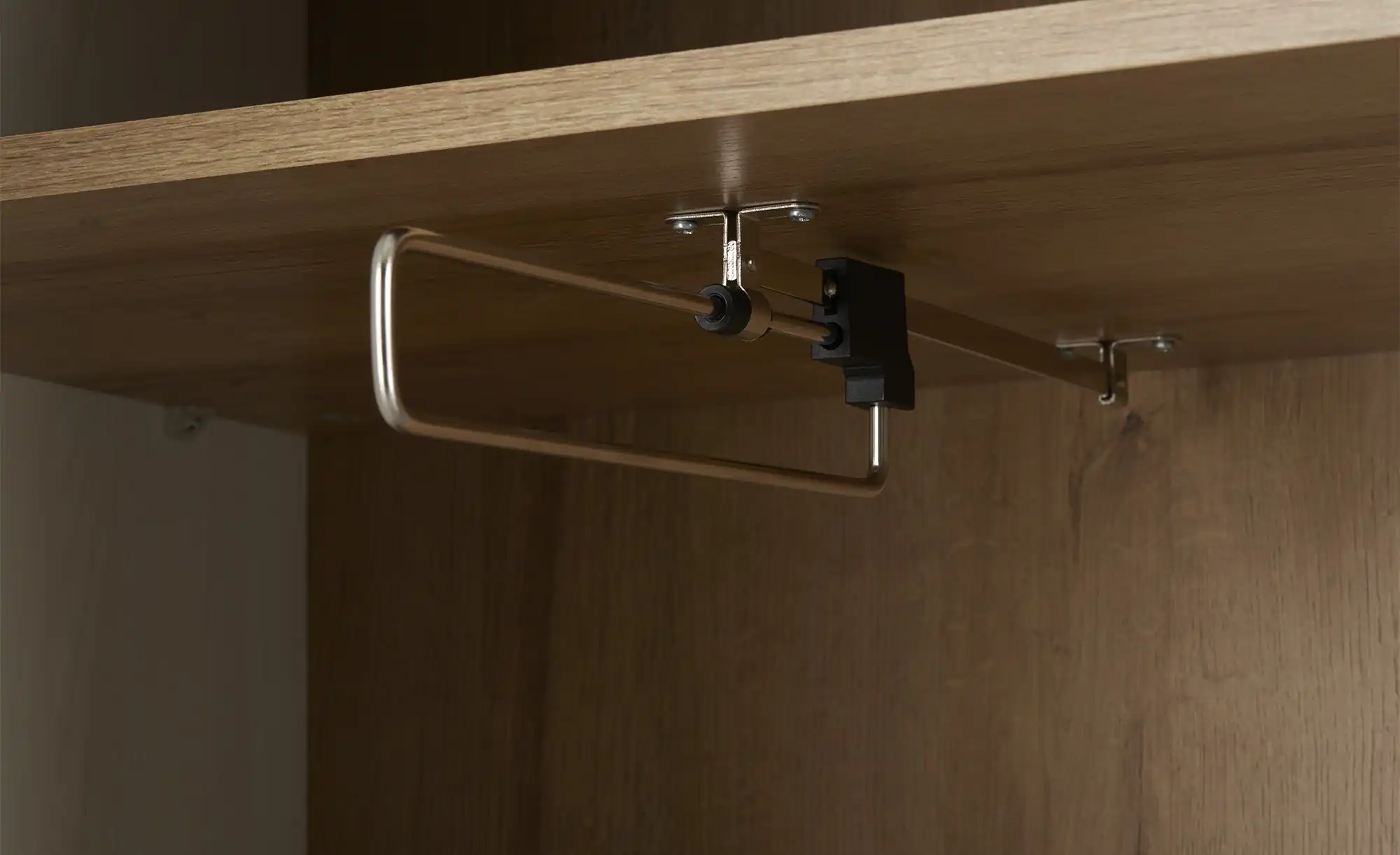 Garderobenschrank