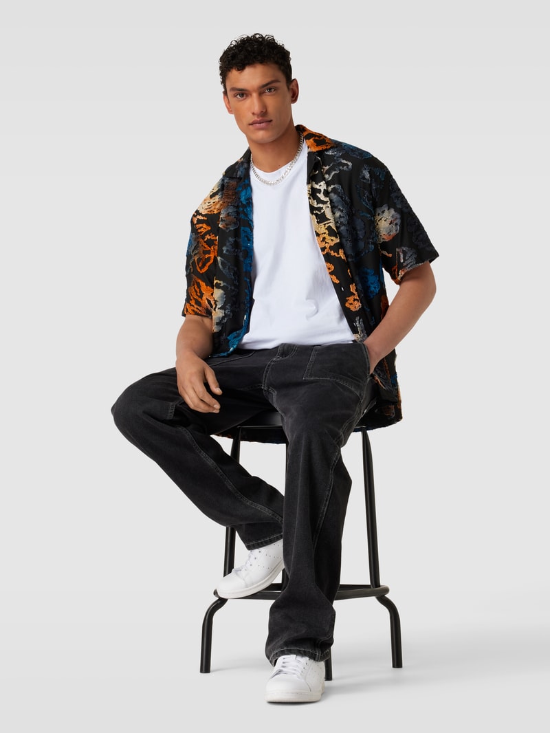 Oversized T-Shirt mit überschnittenen Ärmeln in weiß