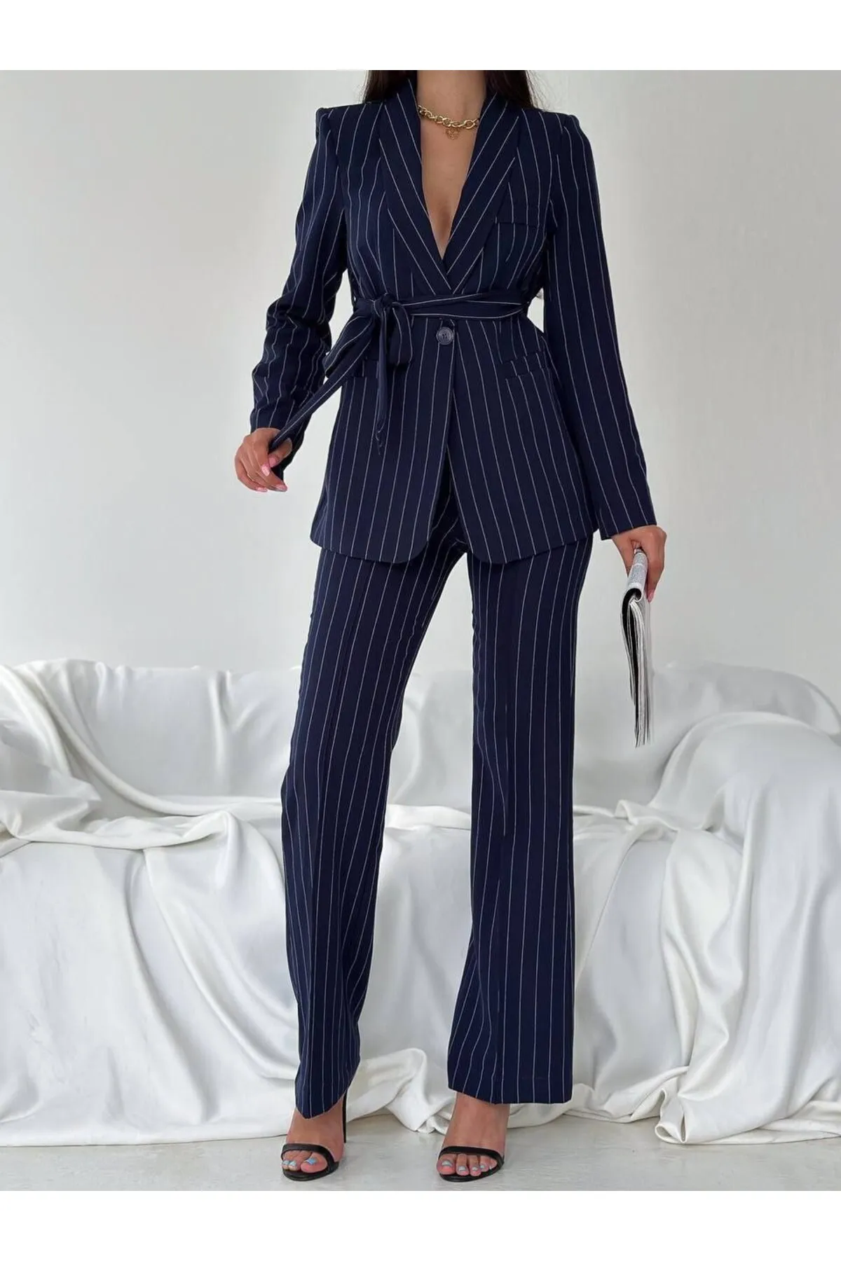ZF BUTİK  Anzug aus Jacke und Hose mit Gürtel und Streifen