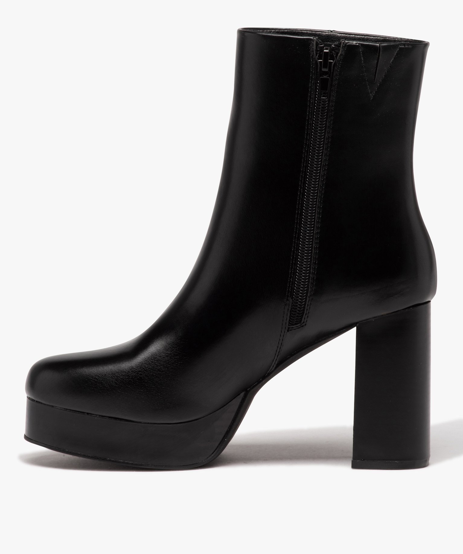 Boots femme unies à talon carré et semelle plateforme noir | GEMO