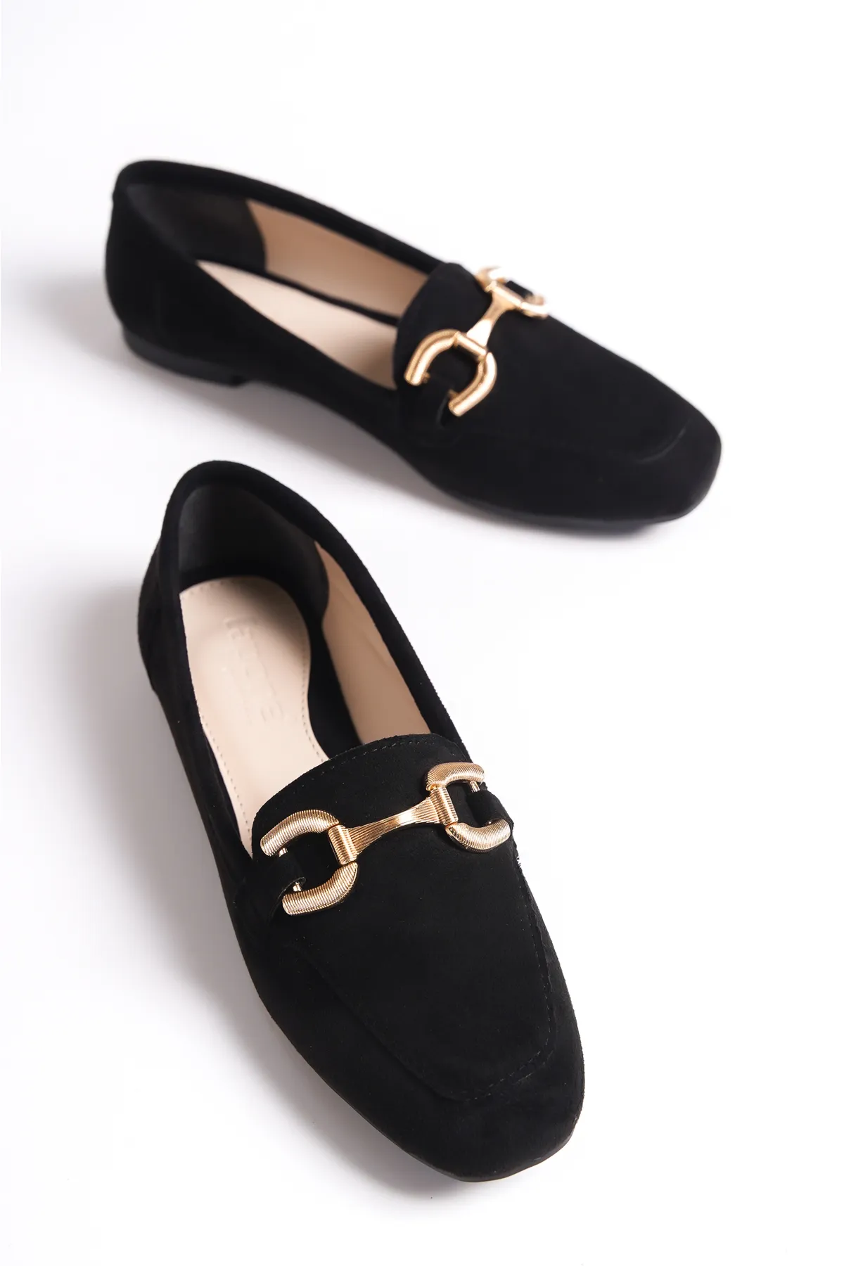 Capone Outfitters  Damen-Loafer mit Schnallenzubehör vorne