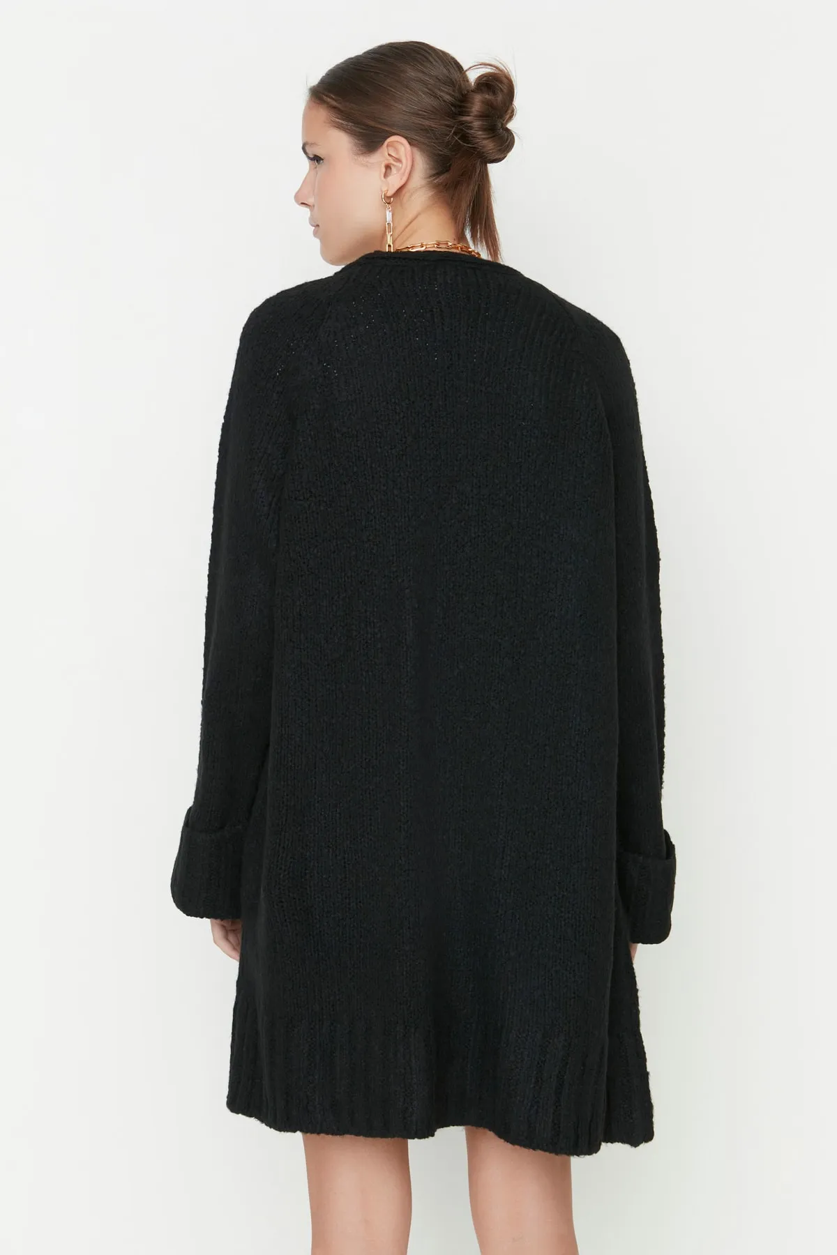 Trendyol Collection  Schwarzer, weicher, strukturierter Strick-Cardigan mit weiter Passform TWOAW21HI0555