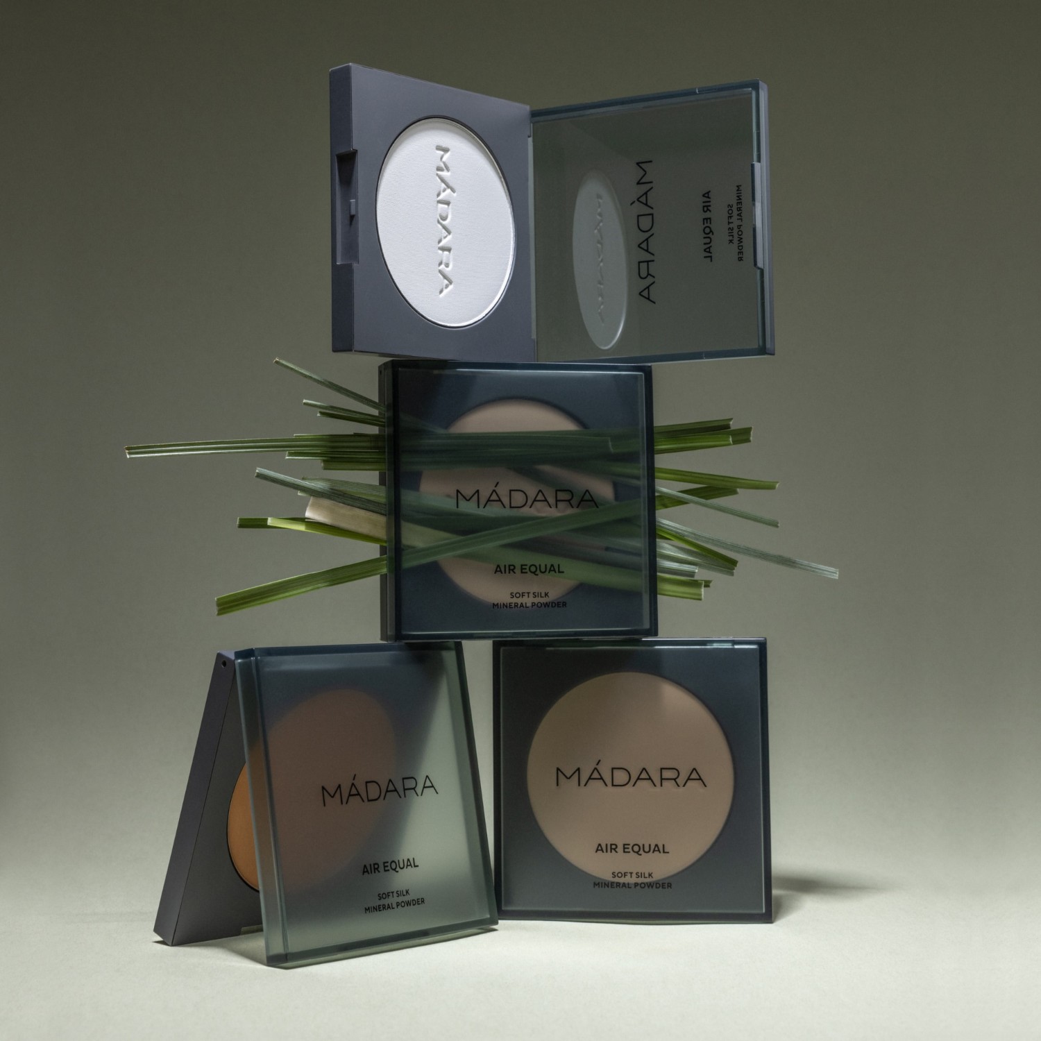 MÁDARA Soft Silk Mineral Powder