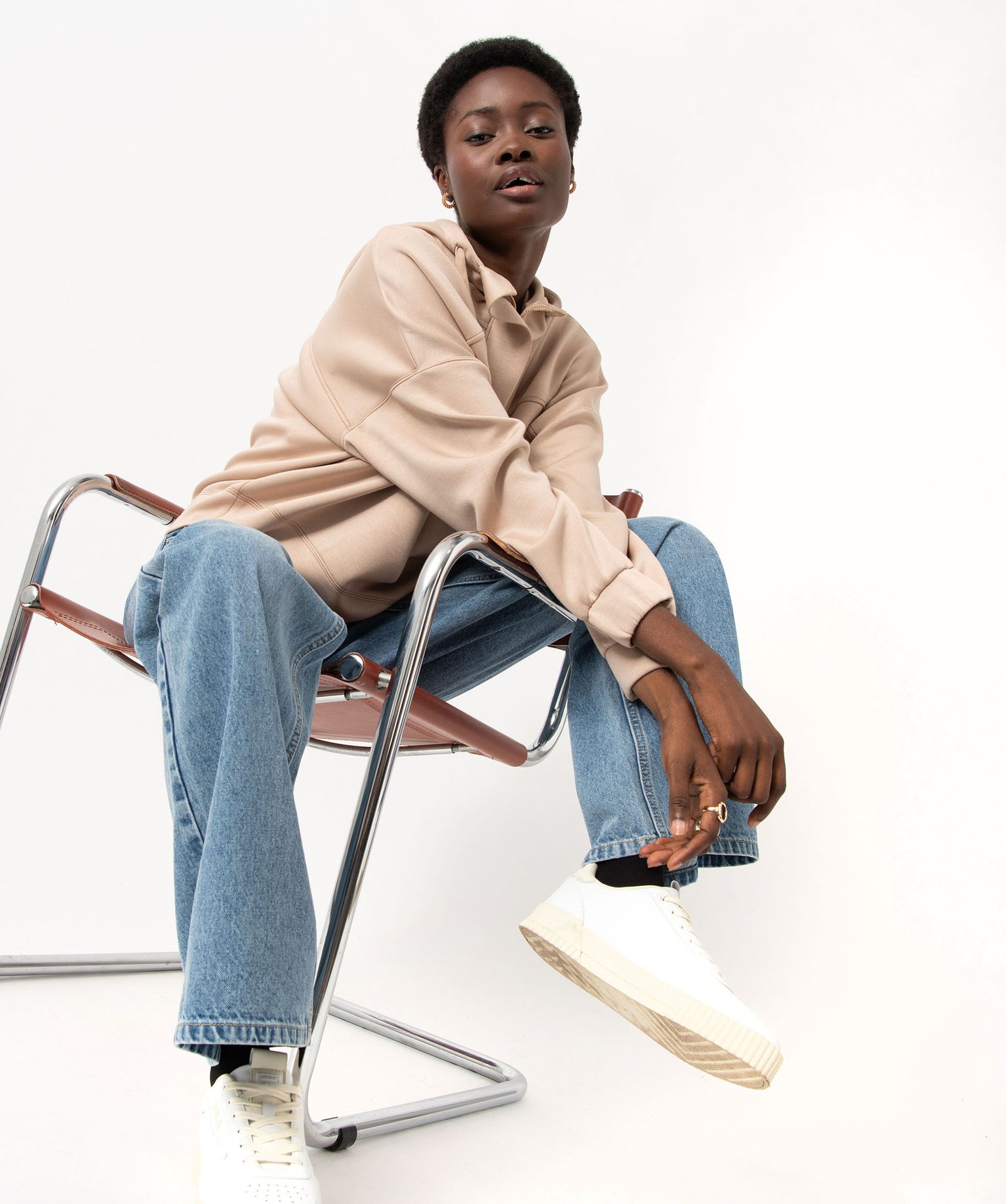 Sweat à capuche oversize avec col zippé femme beige | GEMO