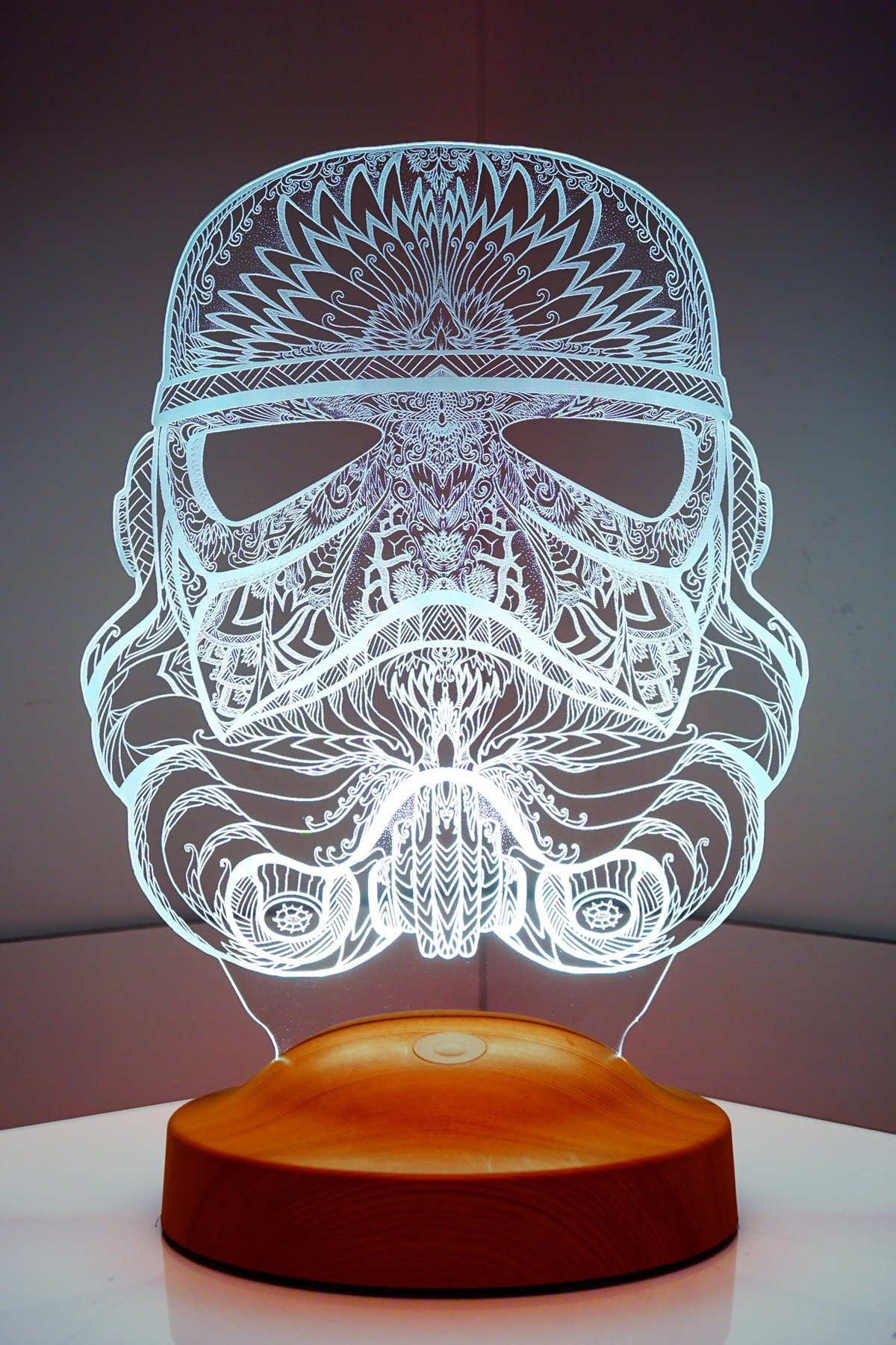 Geschenkelampe LED Nachttischlampe Star Wars Stormtrooper 3D Nachtlicht Geschenk für Jungen, Leuchte 7 Farben fest integriert, Star Wars Geschenkartikel, Lichtschwert, Fanartikel, Weihnachtsgeschenk
