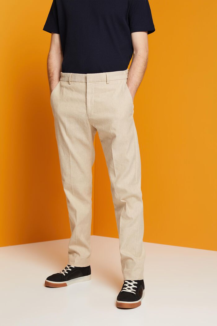 Schmal geschnittene Hose aus Baumwoll-Leinen-Mix