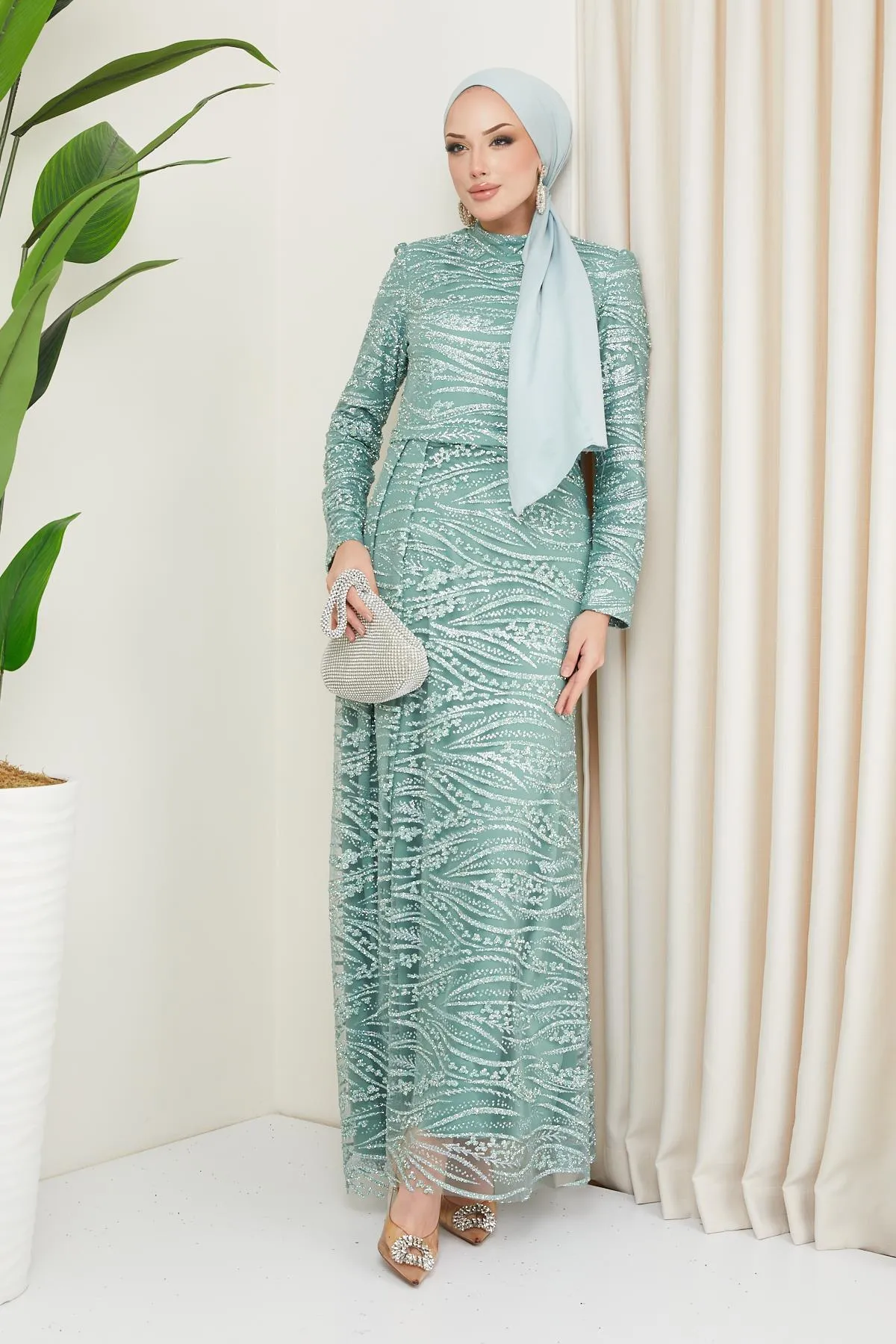 Olcay  Hijab-Abendkleid aus Tüll mit Stein- und Pailletten-Erbsenmuster MİNT 1209