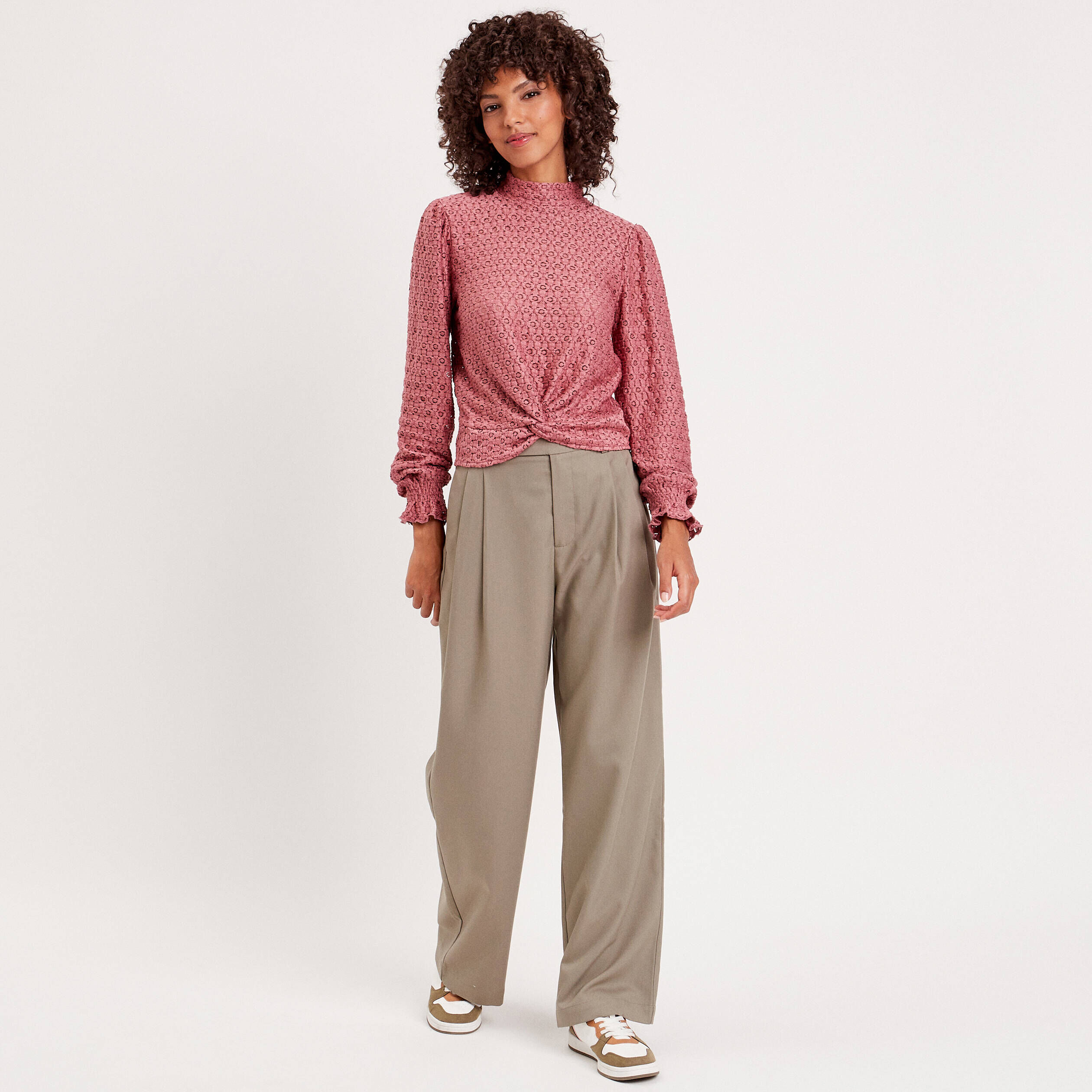 Blouse dentelle col montant rose femme | Cache Cache