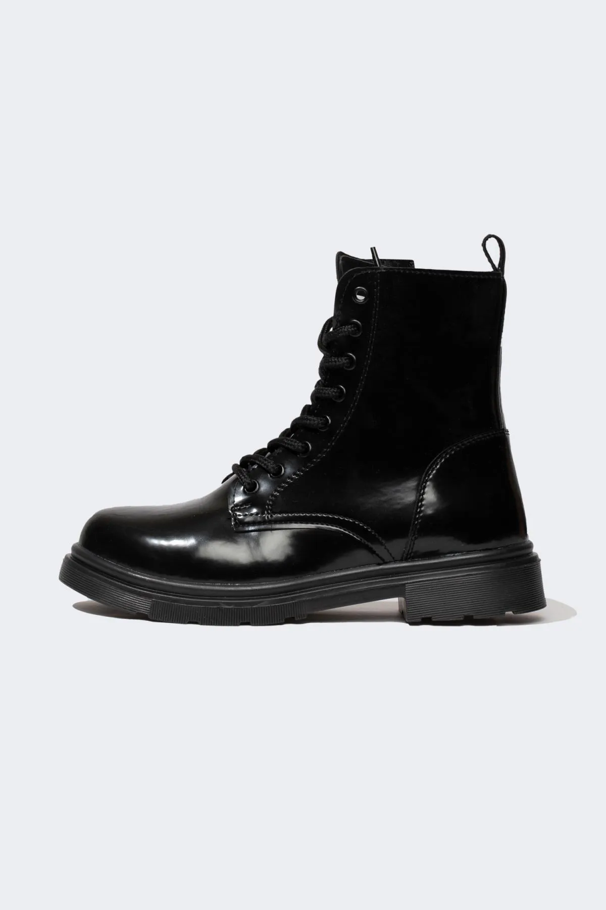 DeFacto  Mädchenstiefel aus Kunstleder mit hoher Sohle - zum Schnüren und mit Reißverschluss A7180a823wn