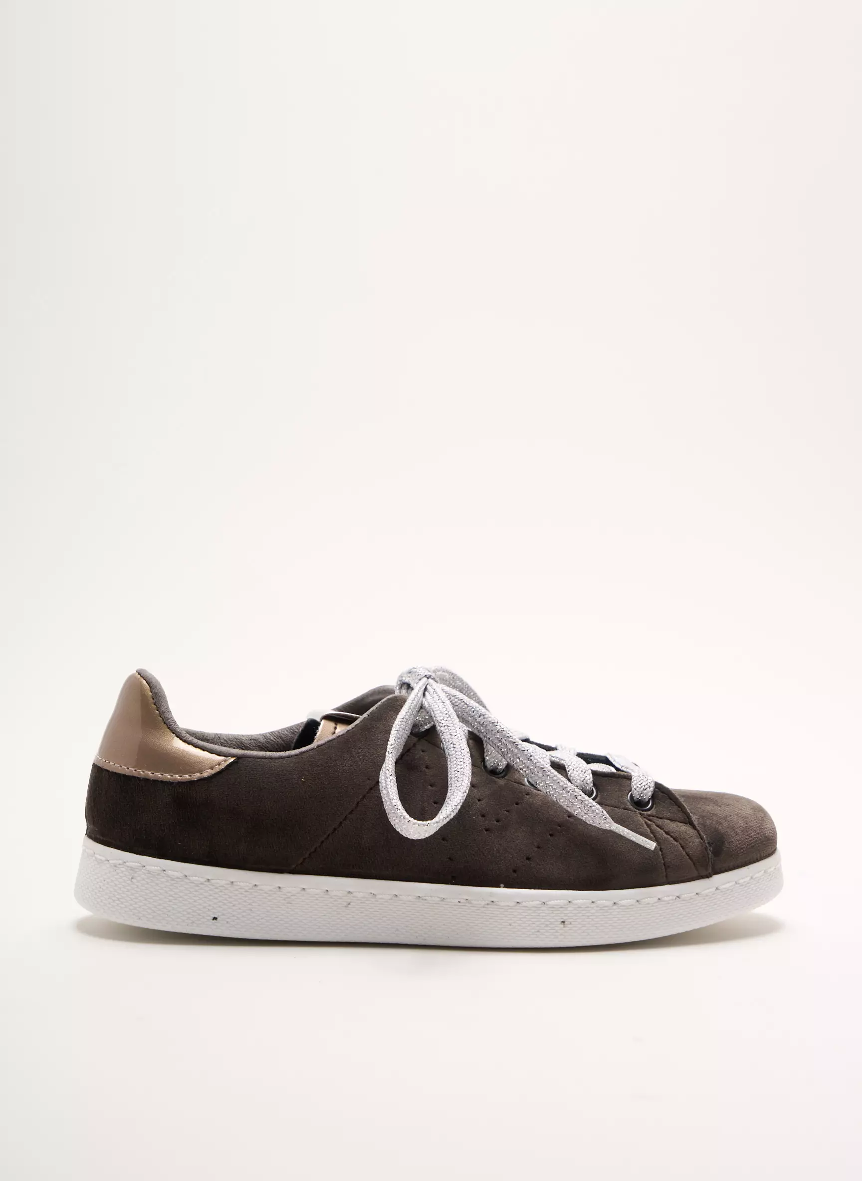 Victoria Baskets Femme couleur gris