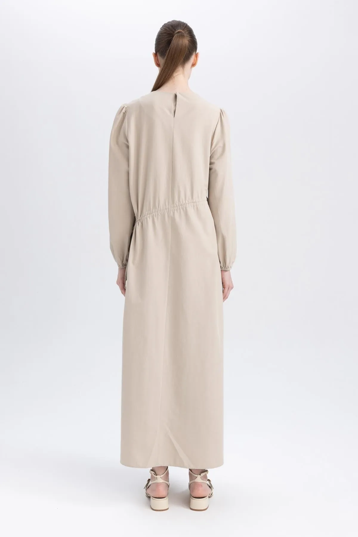 DeFacto  Popeline-Langarmkleid mit normaler Passform und Rundhalsausschnitt