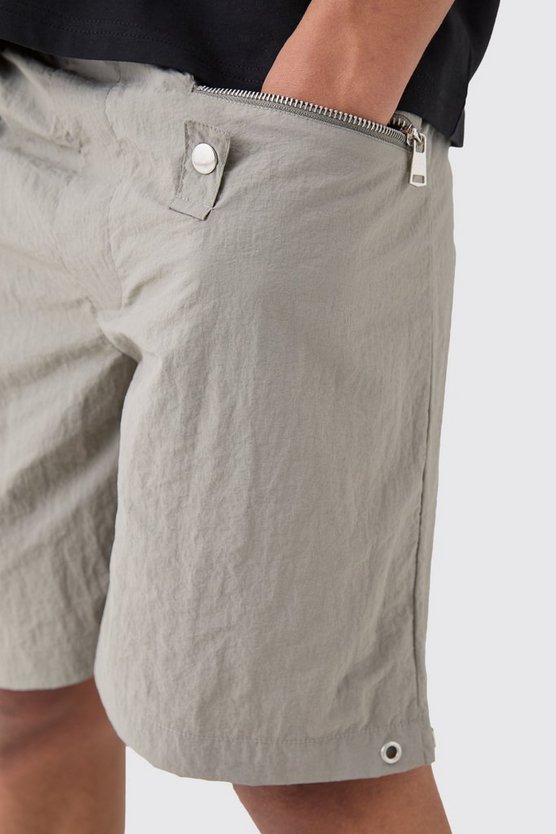 Lockere Shorts mit Reißverschluss-Detail