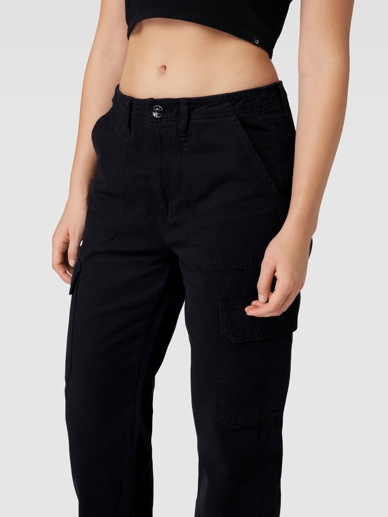 Cargohose mit Gesäßtaschen Modell 'MALFY' in schwarz
