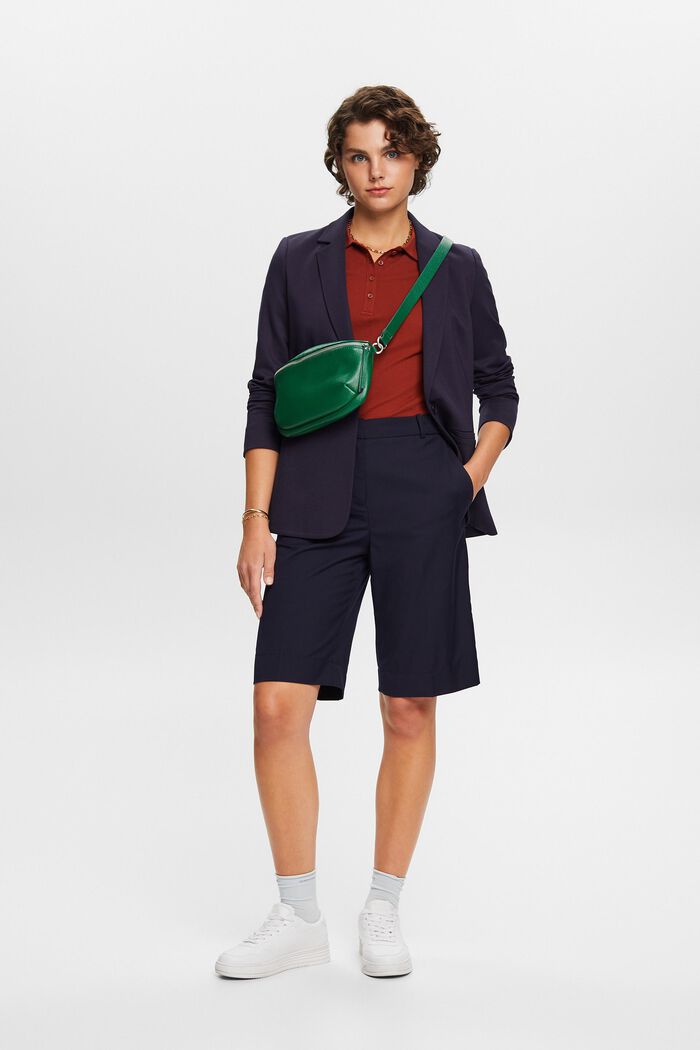 Charakteristisches Piqué-Poloshirt