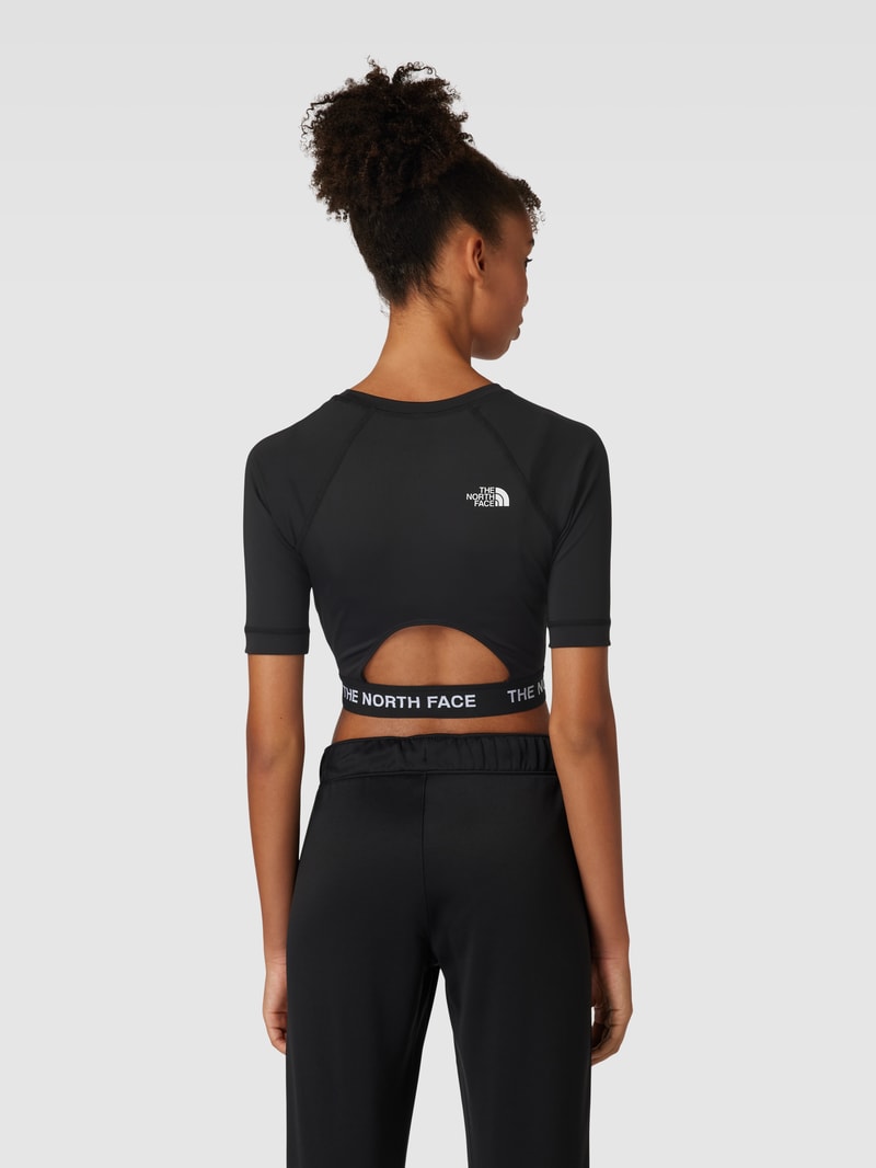 Cropped Longsleeve mit Label-Detail in schwarz