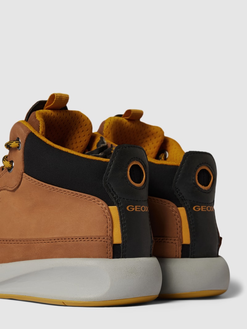 Sneaker mit Label-Prägung Modell 'AERANTER' in camel