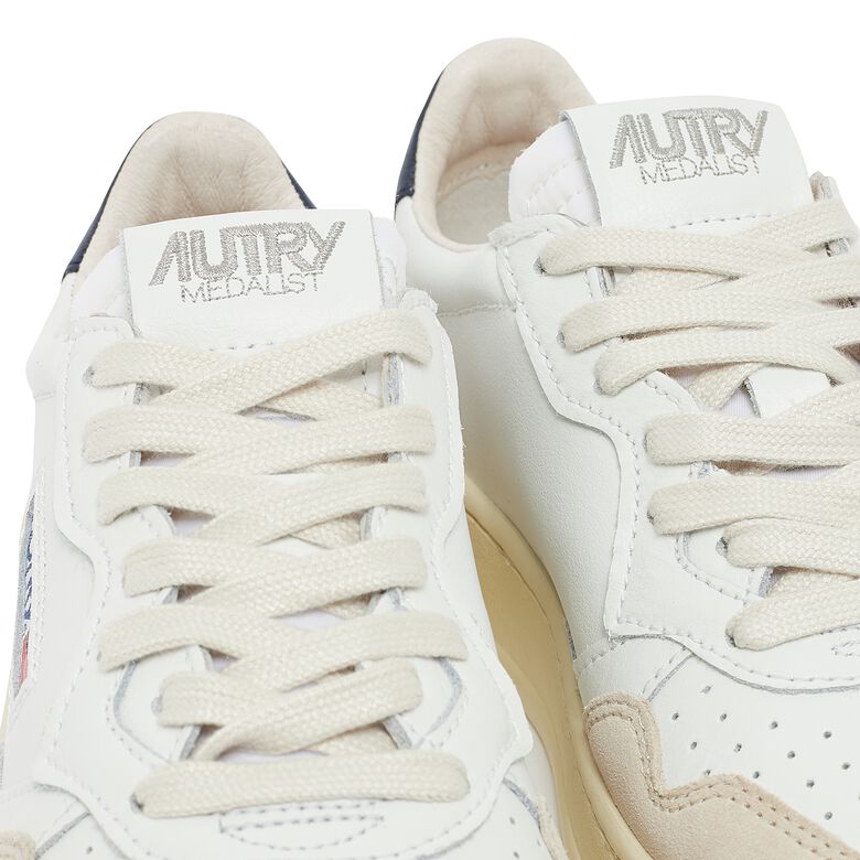 Autry 01 Low LS28 white/navy