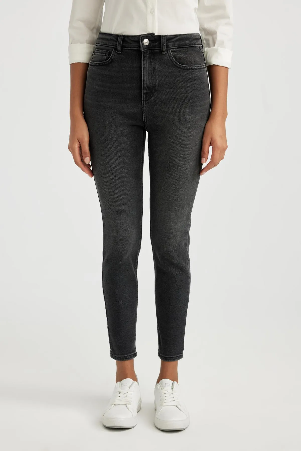 DeFacto  Lange Jeanshose mit schmaler Passform und hoher Taille