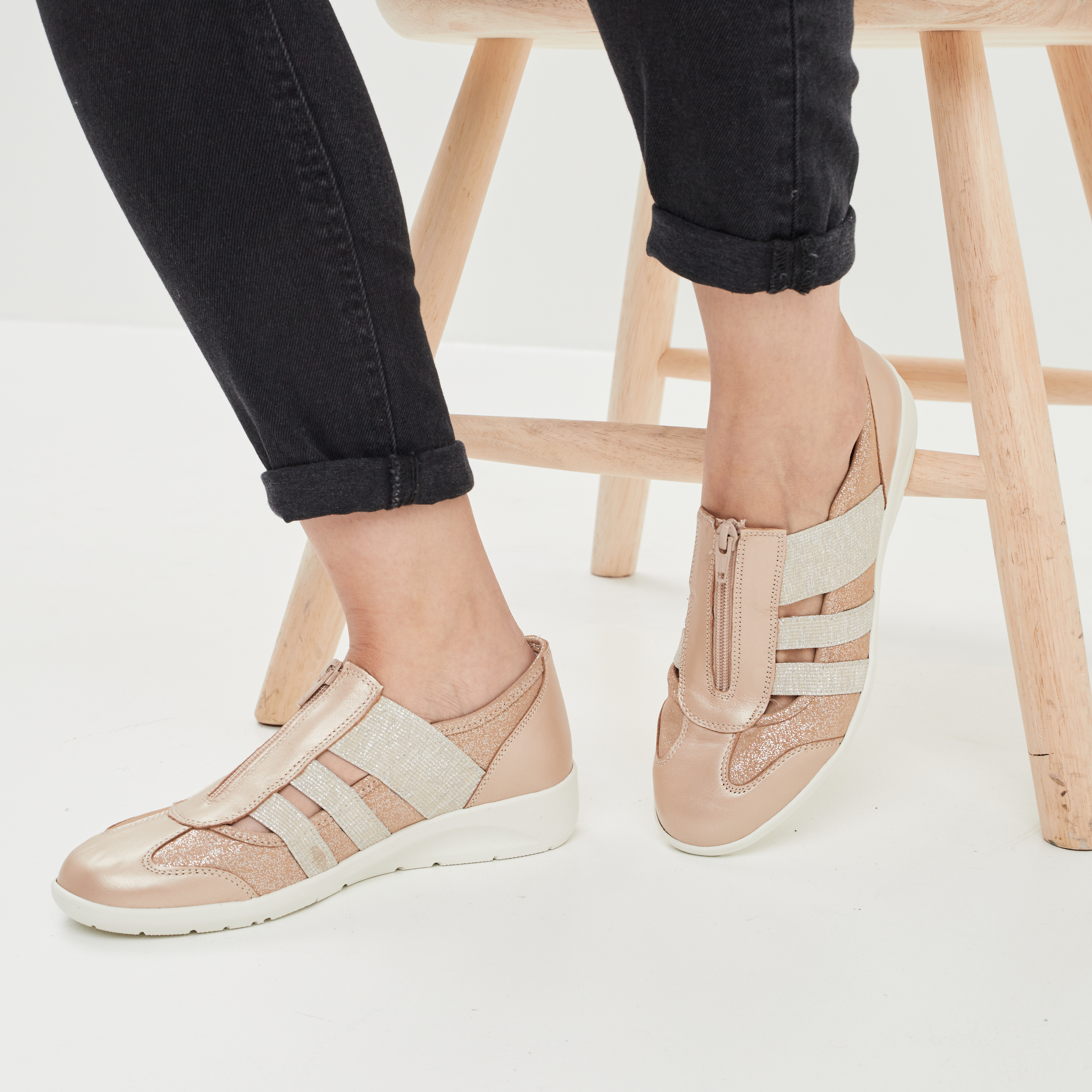 Derbies zippées pied large sable femme | La Halle