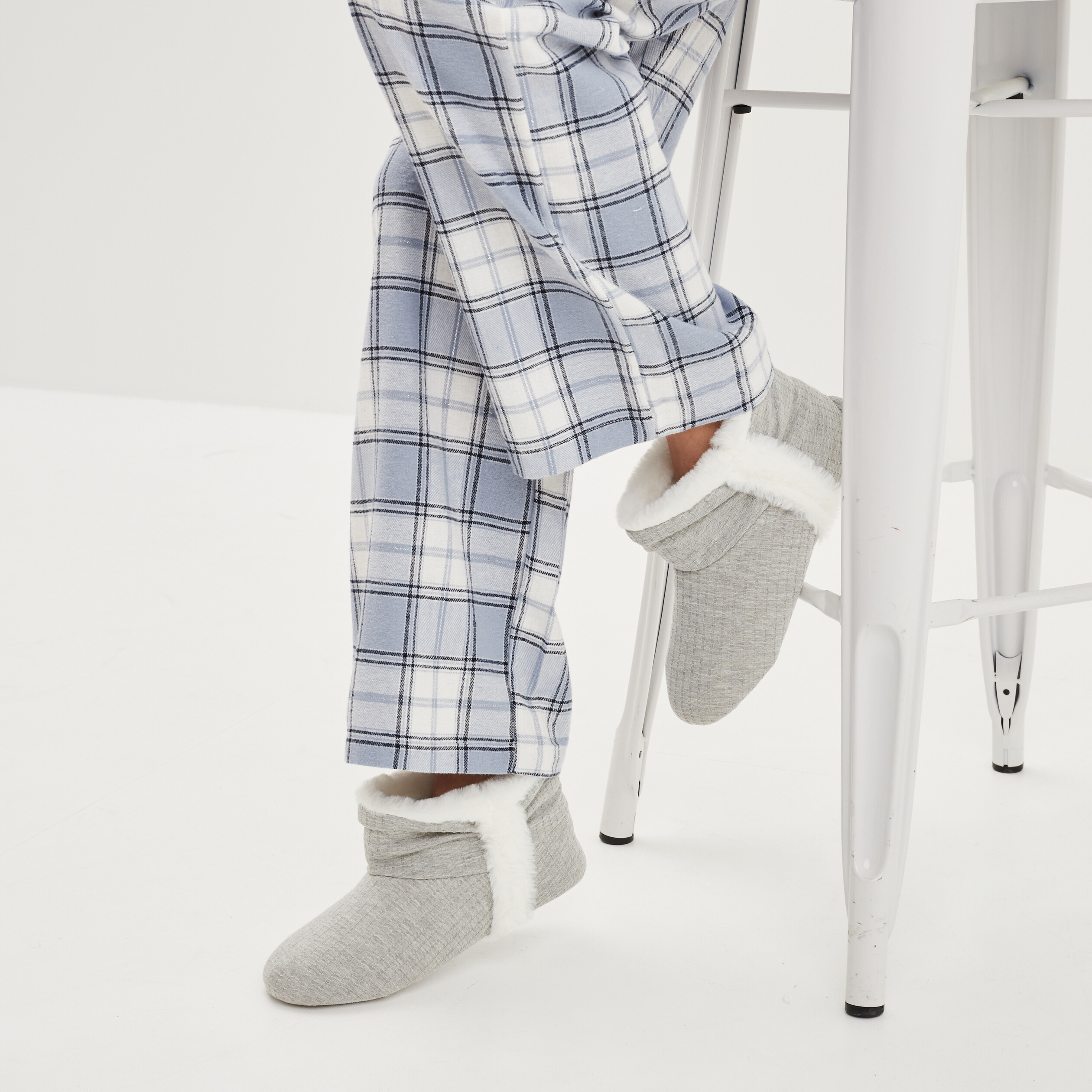 Chaussons bottines fourrées gris femme | La Halle