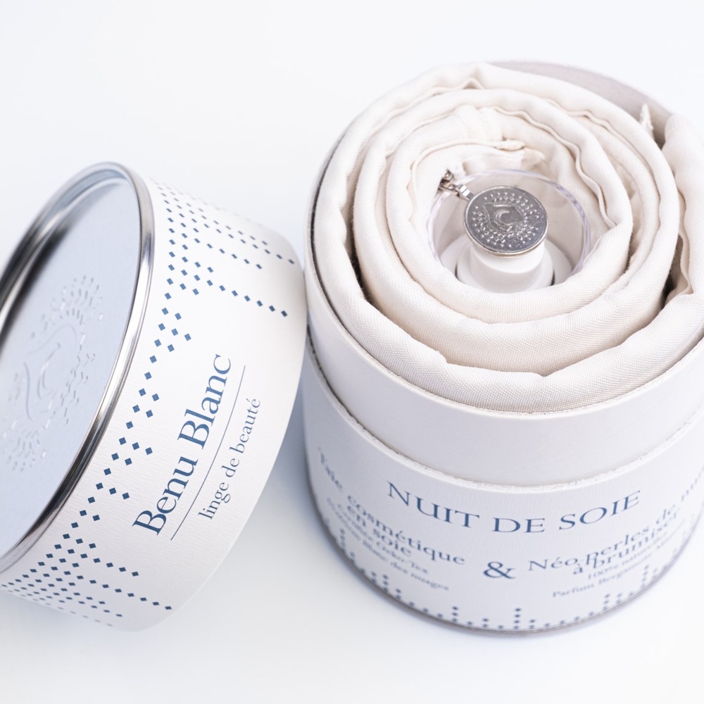 benu blanc Nuit de Soie, le rituel beauté et bien-être de la nuit Taie d'oreiller 100% pure soie et brumede soins  naturelle