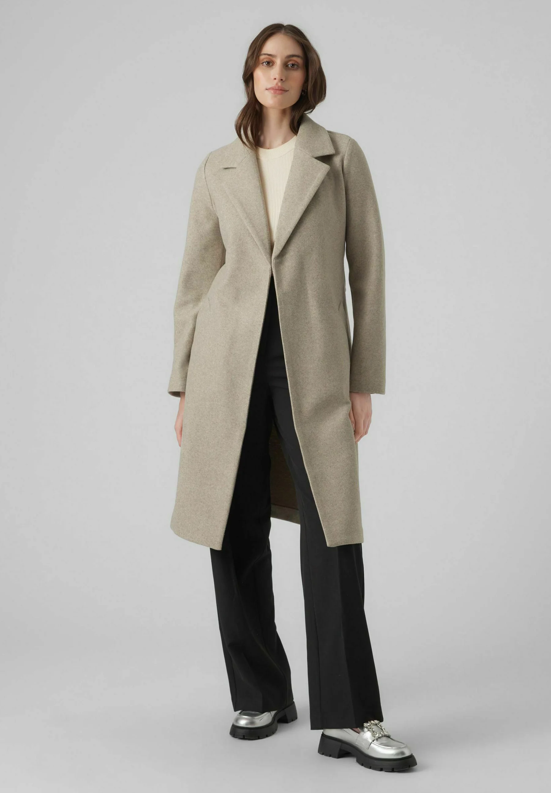 Vero Moda VMFORTUNEAYA SS23NOOS - Abrigo clásico