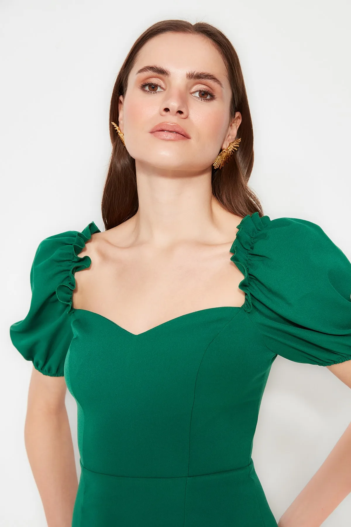 Trendyol Collection  Smaragdgrünes, gefüttertes, gewebtes Abendkleid TPRSS21EL0053