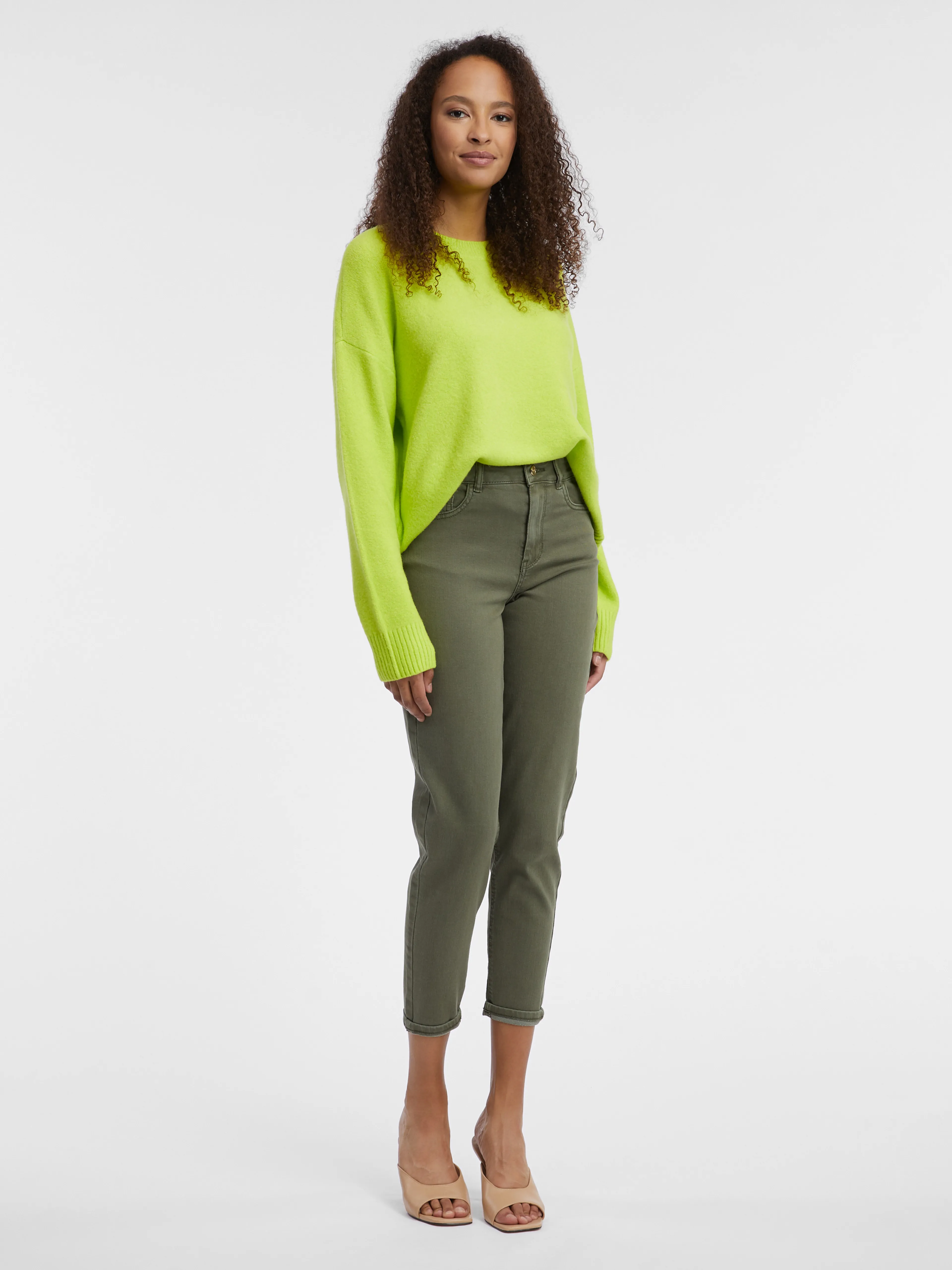 Grüne Cropped Mom Fit Damenjeans ORSAY