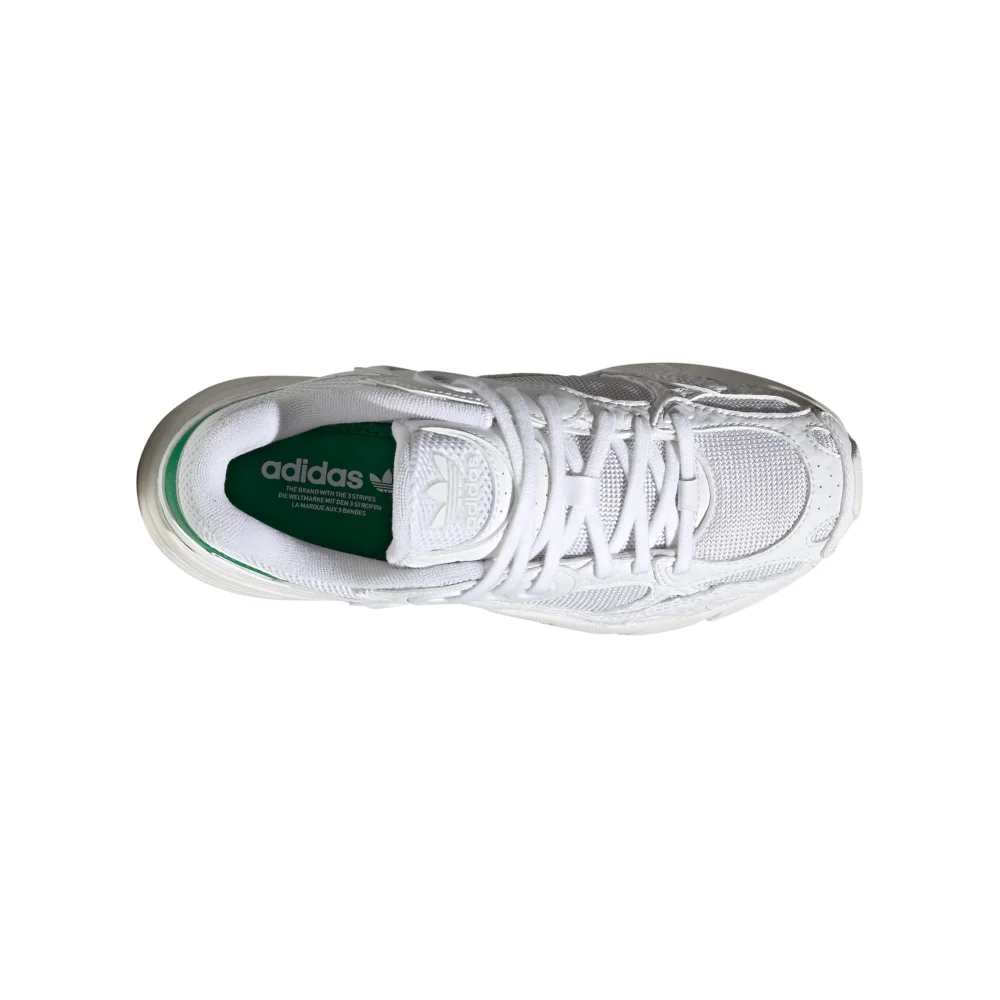adidas Astir W HQ6775 / weiss