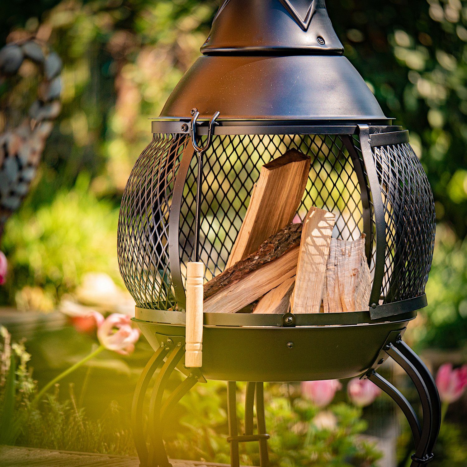 INtrenDU Feuerstelle Gartenofen San Remo 90cm mit Funkenschutz, (inkl. Schürhaken, Funkenschutz und Regendeckel)