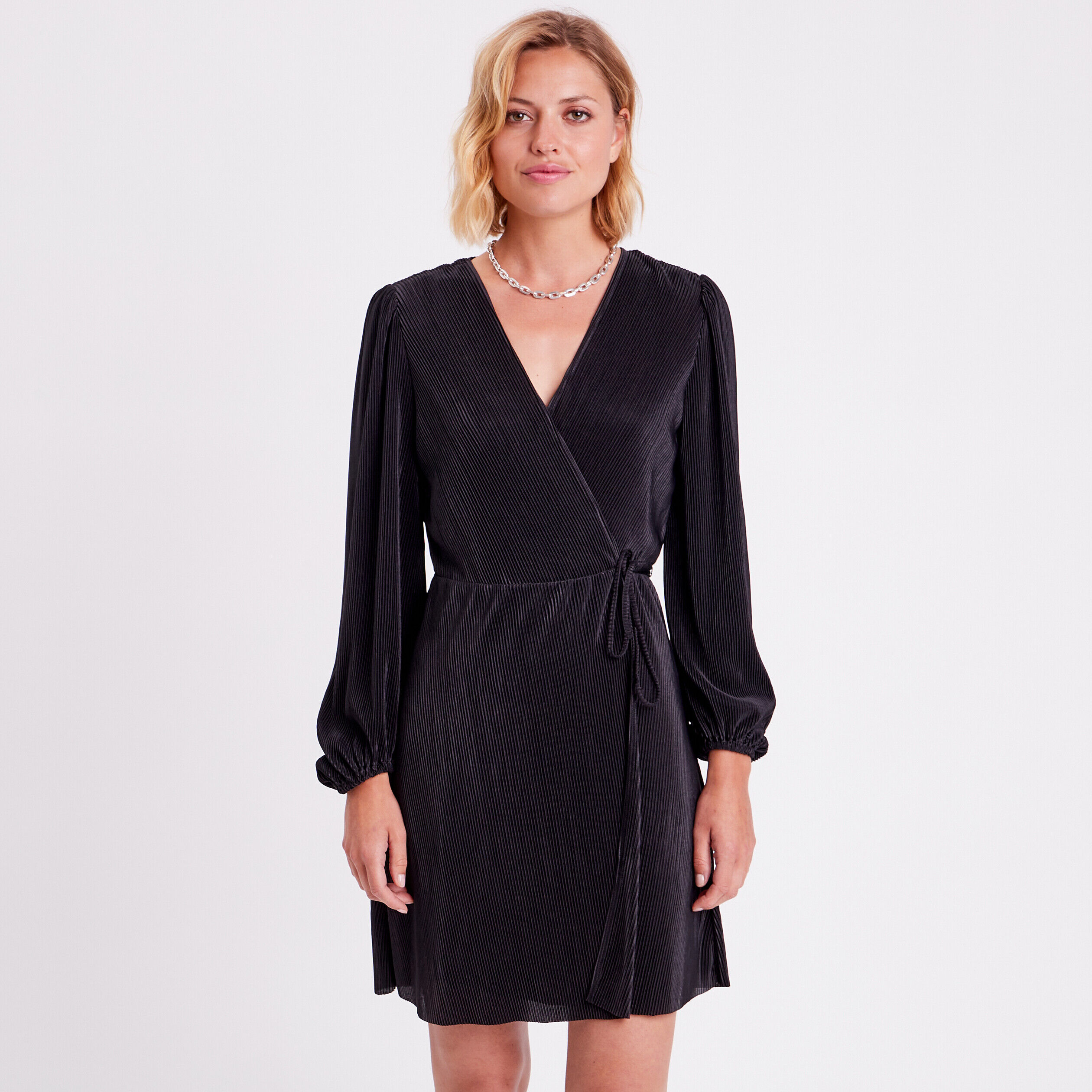 Robe cintrée plissée noir femme | Cache Cache