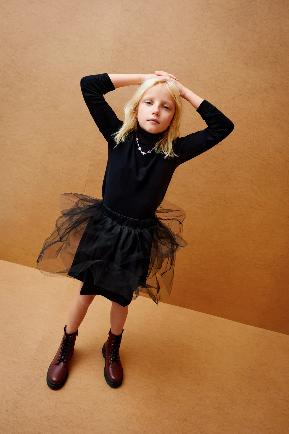 MANGO Kids  27094766 Röcke und Shorts Schwarz