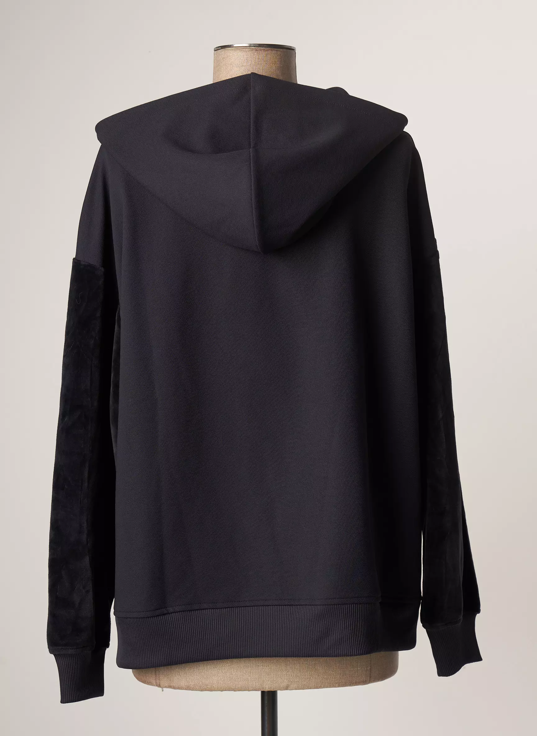 Fred Perry Sweat Capuche Femme couleur bleu