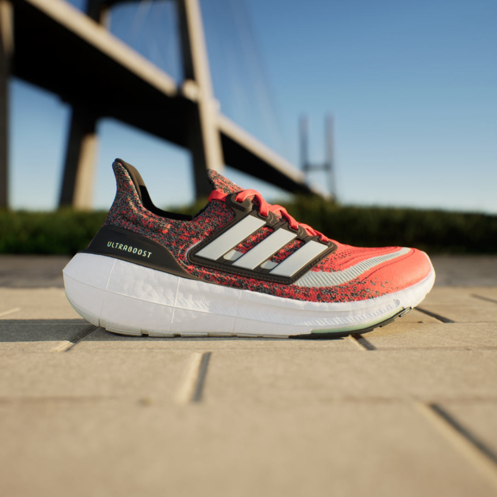 adidas Ultraboost Light ID3277 / rot