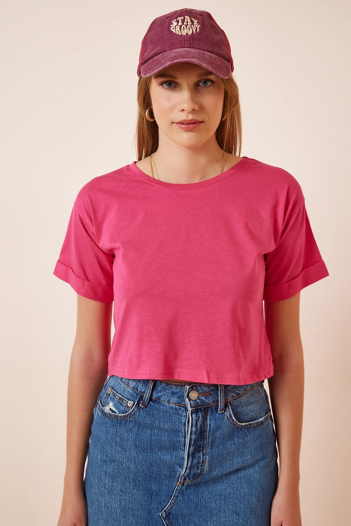 Happiness İstanbul  Rosa Crop-Strick-T-Shirt für Damen ZV00257