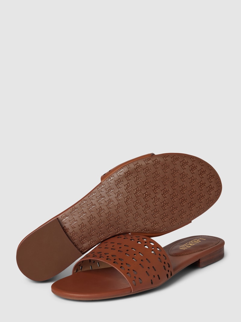 Slides mit Label-Detail Modell 'ANDEE' in cognac
