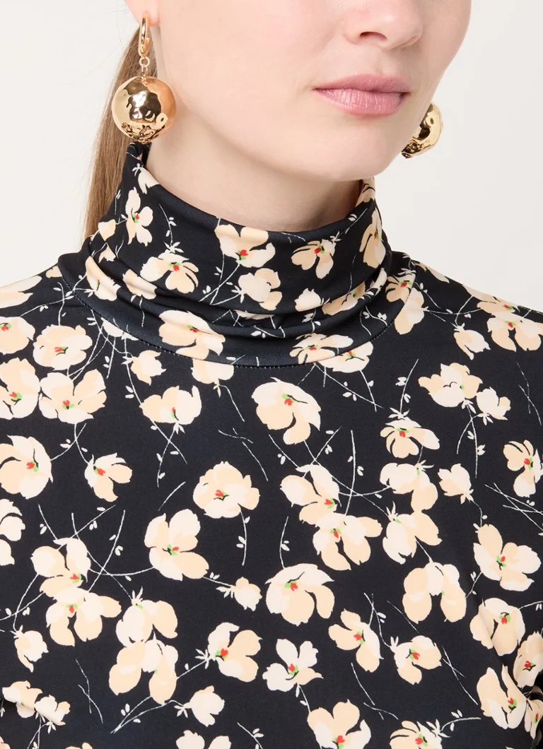 Essentiel Antwerp  Geof oorringen met hanger