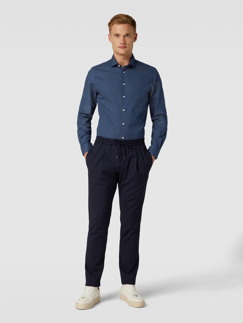 Slim Fit Business-Hemd mit Kentkragen in marineblau