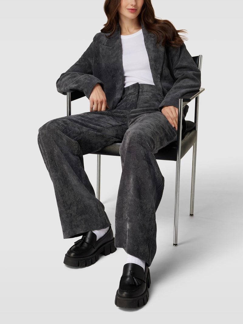 Cordhose mit Eingrifftaschen in anthrazit