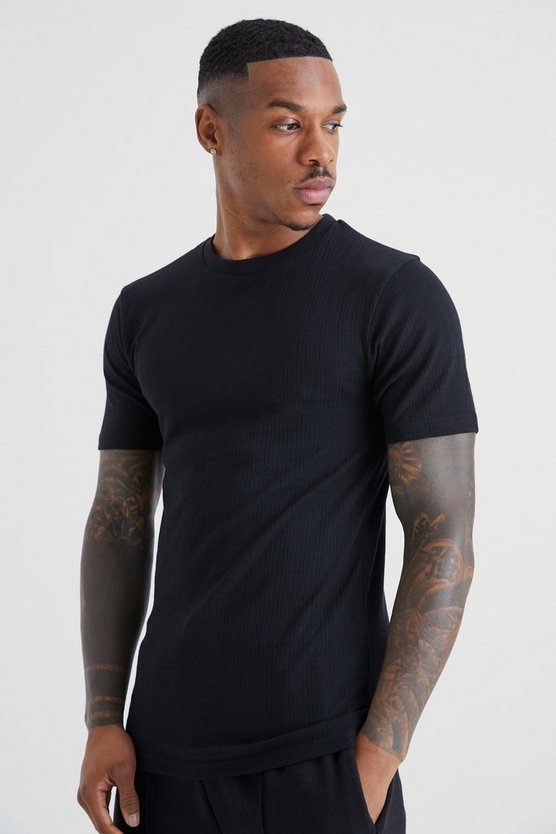 Geripptes Muscle-Fit T-Shirt