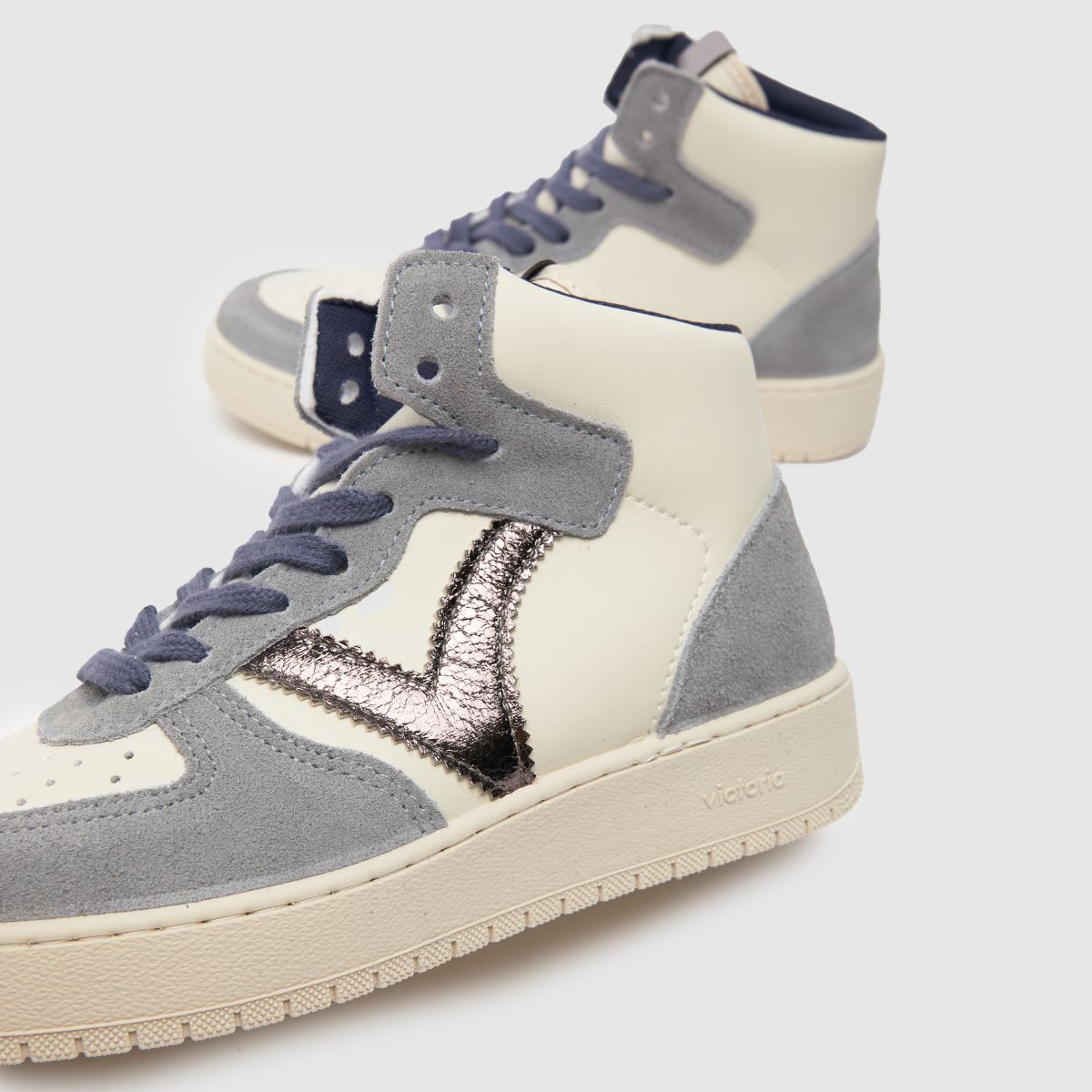 Victoria Madrid – Grå höga sneakers